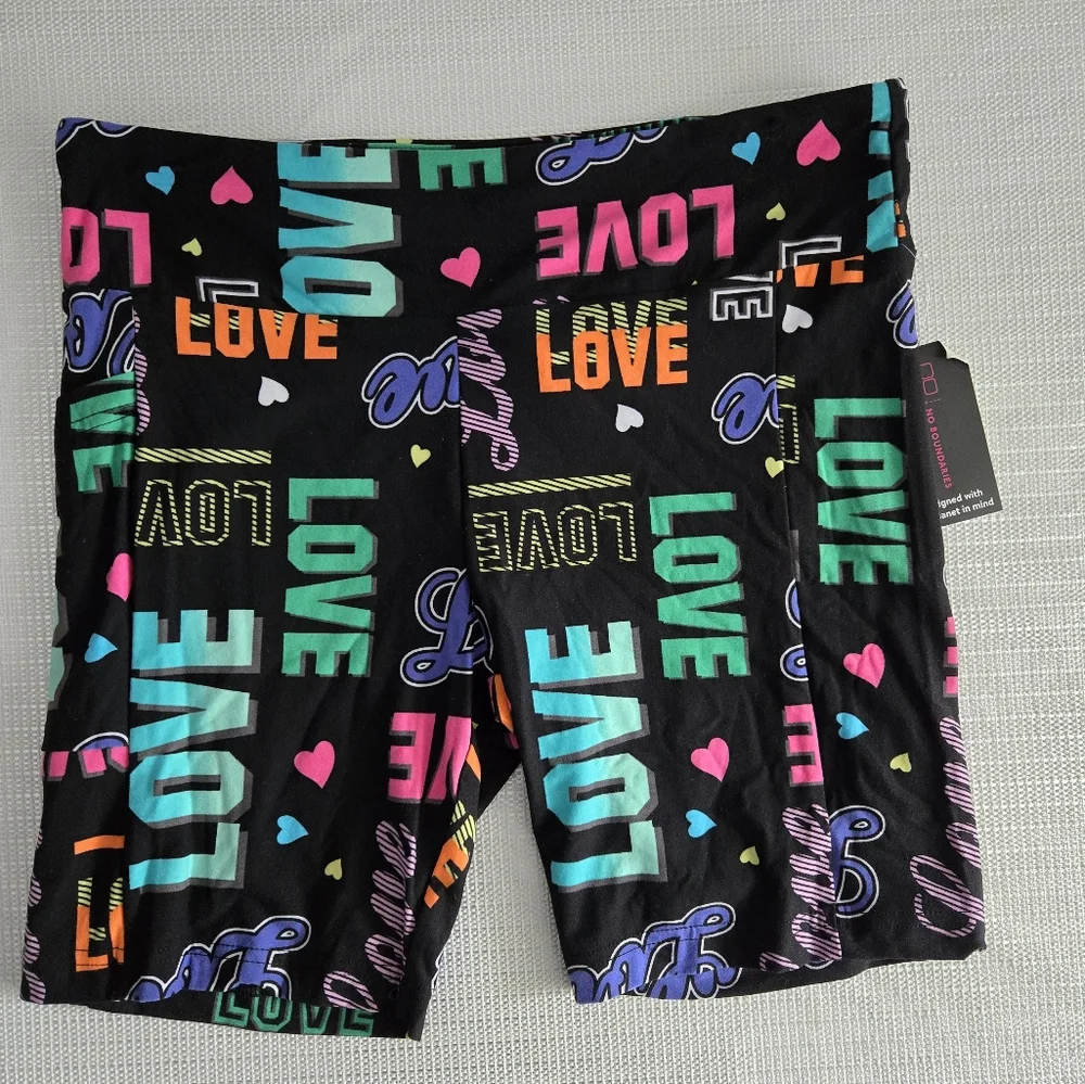 NO BOUNDARIES Stretchy Black LOVE Bike Shorts Youth XL Which is Woman's Large - Picture 6 of 12